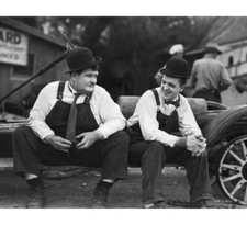 STAN LAUREL & OLIVER HARDY