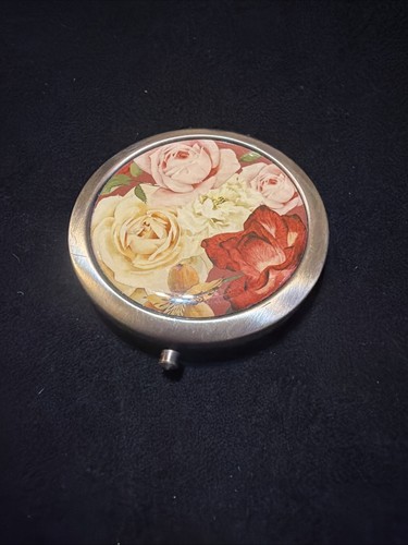 Vintage style floral - vintage-style, floral-patterned