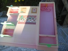 Sindy Hospital and living room