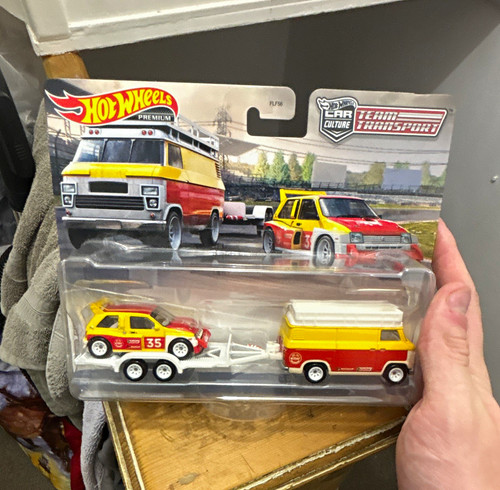Hot wheels metro - hot, mg