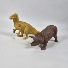 Iguanodon Tyrannosaurus