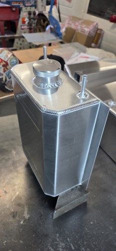 Aluminium fuel tank - aluminium,