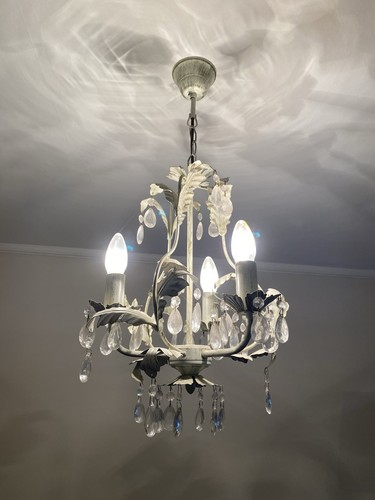 Pair french style - of,