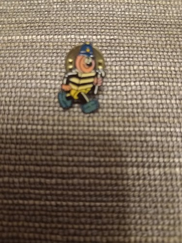 Vintage bertie bassett pin - vintage,