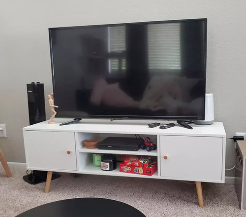 White stand vintage retro - tv,