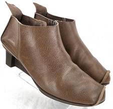 Trippen Brown Leather Zip Heel