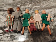 Lundby Dolls Vintage Family Of