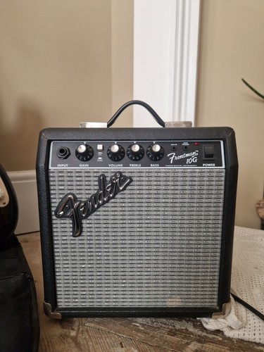 Fender frontman 10g solid - fender,