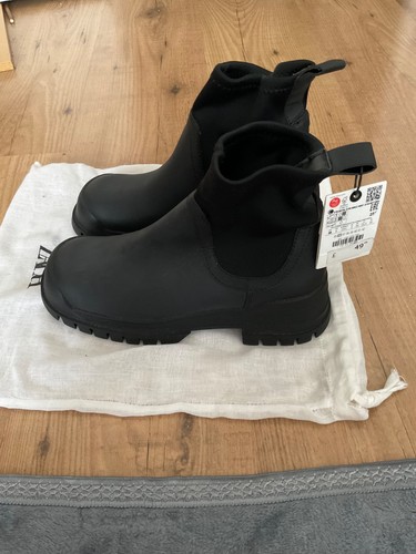 Boots ladies size - ,