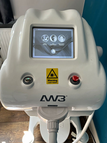 Aw3 switched yag laser - aw3, q-switched