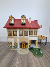 Playmobil Large Suburban