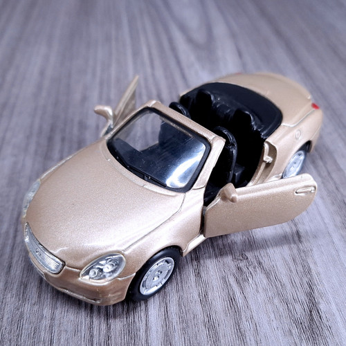 Maisto diecast lexus sc430 - diecast,