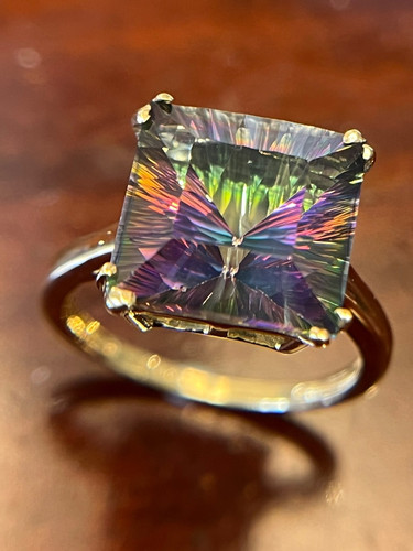 10ct gold mystic topaz - , ring