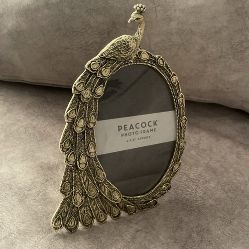Gold colored metal embossed - colored,