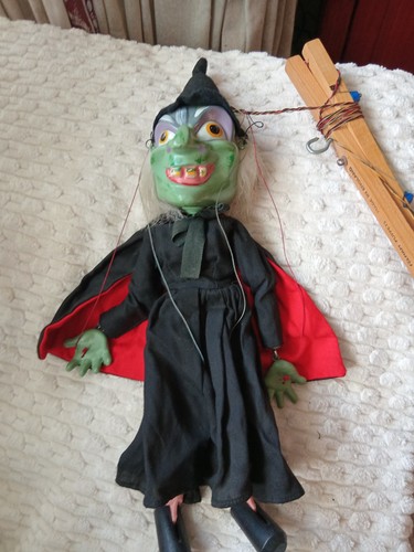 Pelham puppets wicked green - pelham,