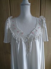 VTG ST MICHAEL LACE TRIM IVORY