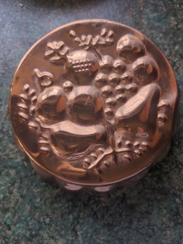 Vintage fruit mould copper - vintage,