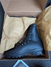 Altberg Field and Fell Black