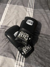 Cleto Reyes 16oz Boxing Gloves, Black