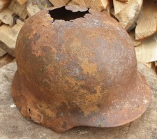 WW2 WW II German Wehrmacht Army Helmet М-40. Battlefield Relic.