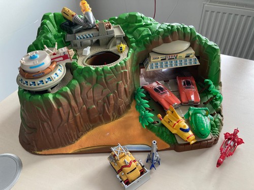 Vintage thunderbirds tracy - thunderbirds,
