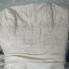 Pronovious Wedding Dress  Size