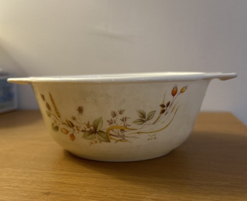 Pyrex harvest round casserole - harvest,