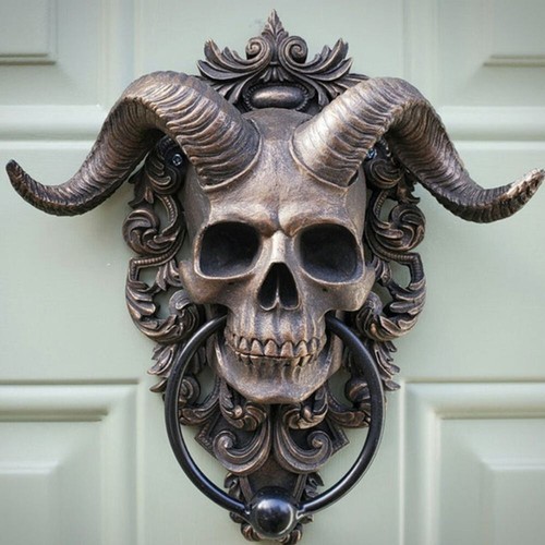 Skull door knocker - door, horn