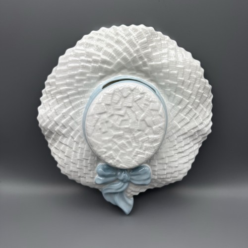 Aynsley hat shaped wall vase - hat,