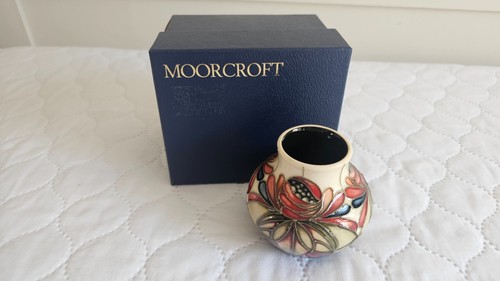 Moorcroft anna lily vase - lily, in