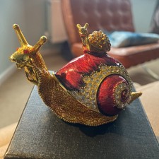 TREASURED TRINKETS JULIANA