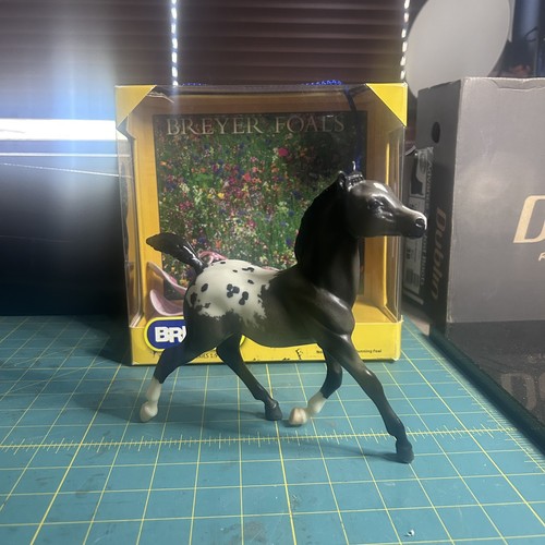 Breyer twilight running foal - breyer,