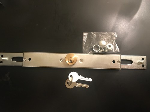 Centre roller shutter lock - shutter,