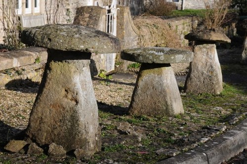 Photo 6x4 staddle stones - staddle,