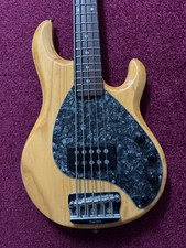 Ernie Ball Musicman Stingray 5