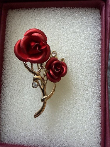 Rose brooch red gold - rose,