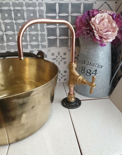 Copper tap butler - , sink