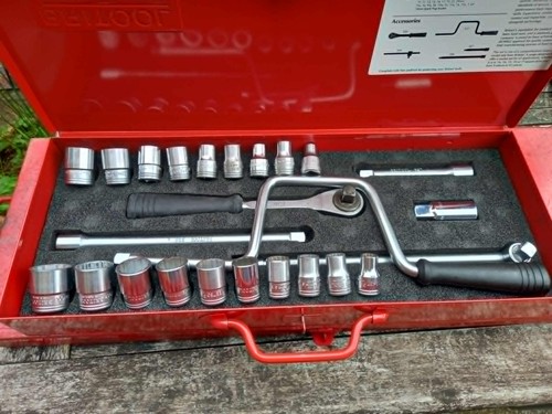 Britool drive metric and - 1/2,