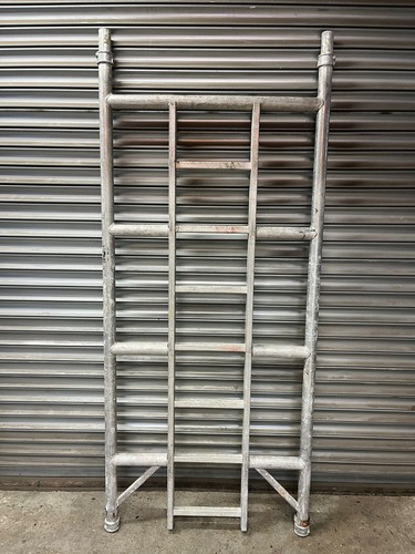 Lewis scaffold tower - scaffold, ladder