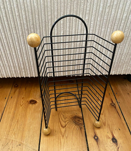 Black metal wire freestanding - wire,