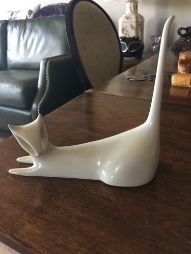 Vintage royal dux cat figurine - royal,