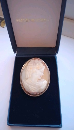 Vintage cameo brooch set - vintage,