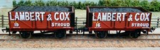 2 x Private Owner Wagons 00