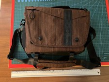 Tenba DNA10 messenger  bag
