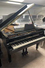 YAMAHA C5 Grand Piano in