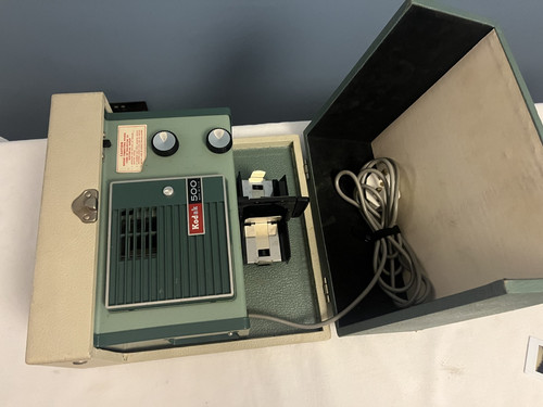 35mm slide projector - 35mm, kodak
