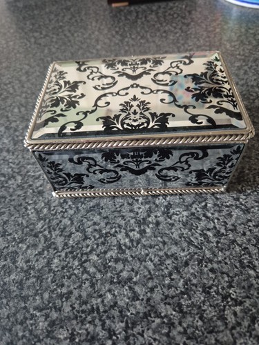 Mirrored jewellery box - mirrored,