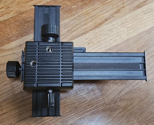 Macro focusing rail slider - focusing,