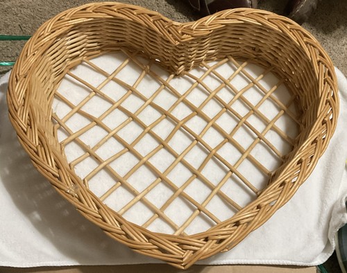 X14 hand woven heart - hand,