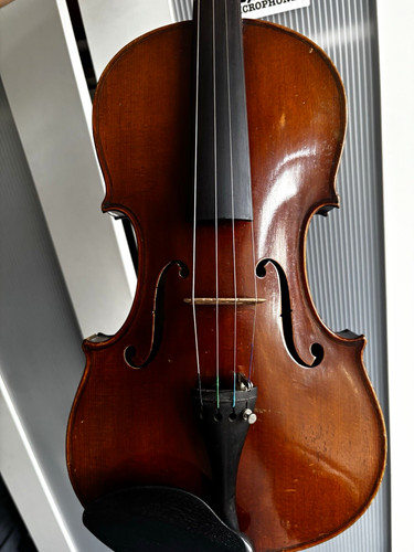 Antique violin 4/4